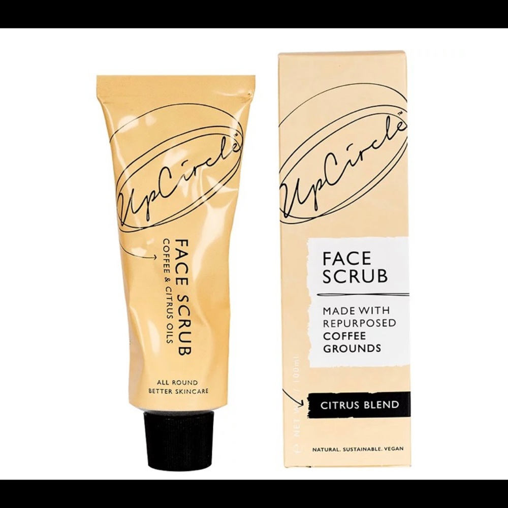 Up Circle Face Scrub Citrus Blend